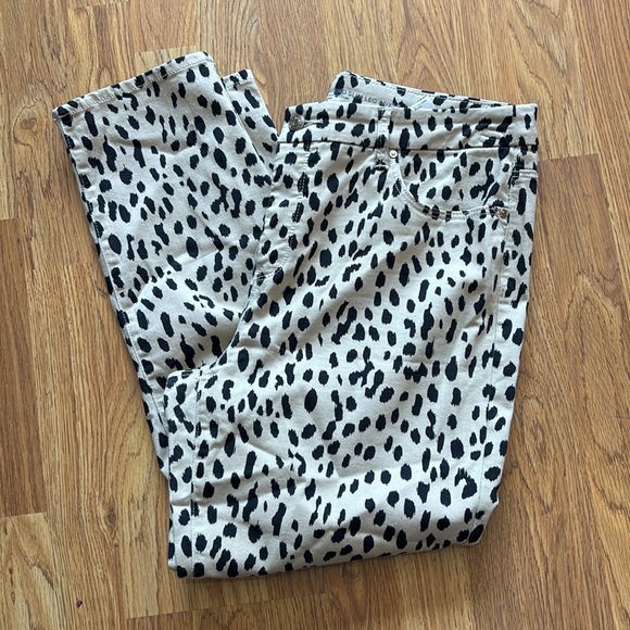 Chicos 2.5R Animal Print Denim - Picture 4 of 5